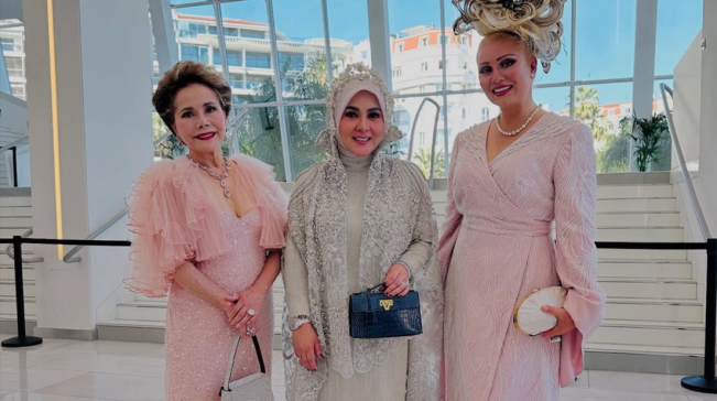 Foto Syahrini Bareng Dewi Soekarno Jadi Sorotan, Netizen: Kok Jadi Tua Banget